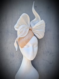 Image 2 of 'Bowie' Hugger in nude and ivory