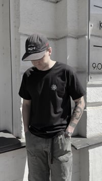 Image 4 of COBWEB LOGO T-SHIRT SCHWARZ