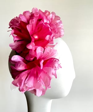 Image of Pink flower headpiece 