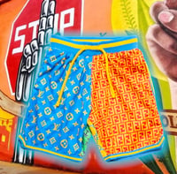 Image 1 of 🆕 CHiNaToWN MaRKeT DeSiGNeR 👩🏾‍🎨🥾🦵🏾(MULTI ) MoNo SHoRTs 🩳