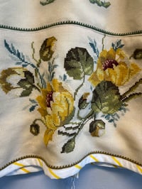 Image 11 of The yellow flower 🌼 jacket (l/xl)