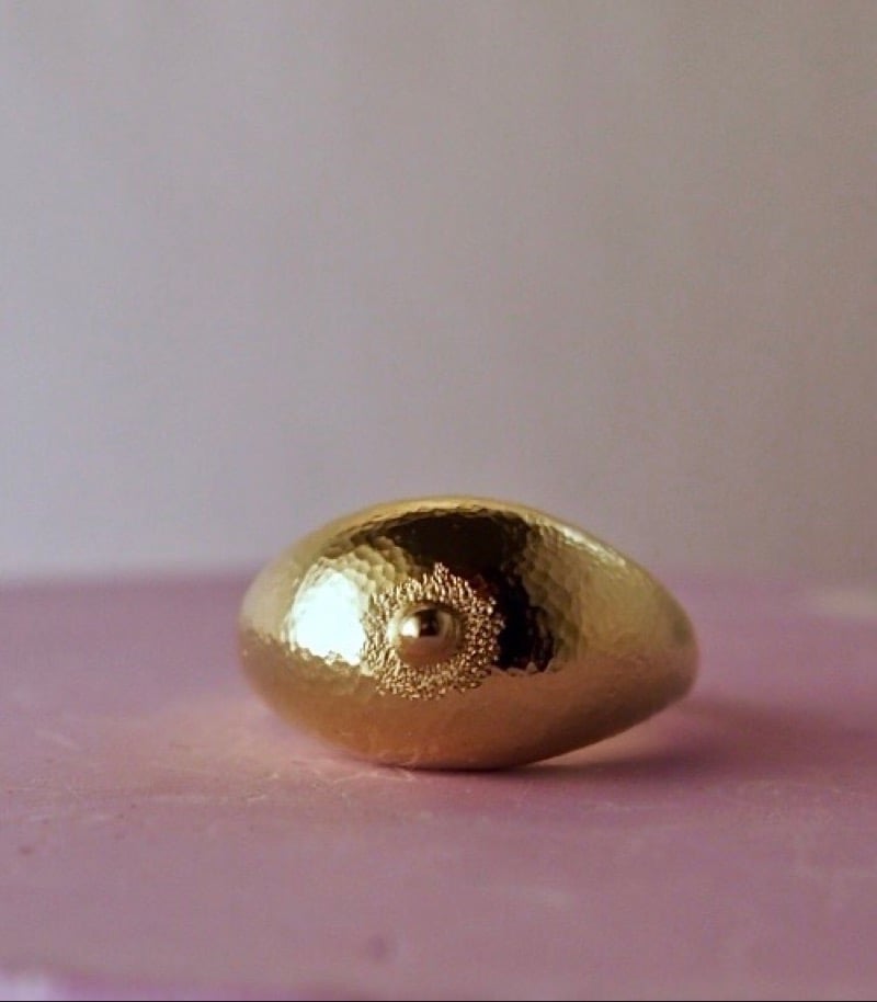 Image of Monoboob plaqué or 