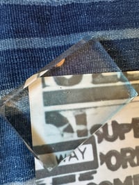 Image 3 of Original 1976 Taxi Driver B2 poster with showtime banner.