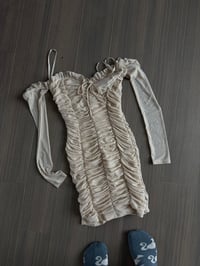 nude off-shoulder dress (sz med)