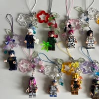 Image 2 of Charm lego Jojo 