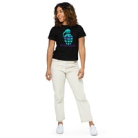 Image 3 of w.a.r. Women’s high-waisted t-shirt