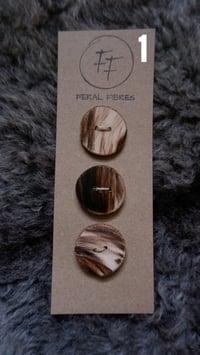 Image 2 of Hazel buttons - Set of 3