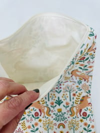 Image 4 of Pochette XL intérieur enduit toile de coton licornes pastel
