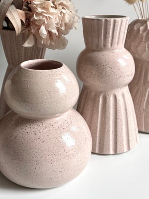 Image of Pink vase 2 