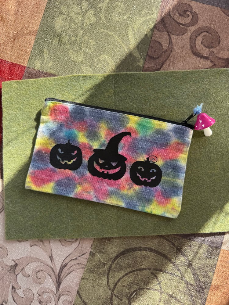 Image of Tie dye jack o lantern bag 
