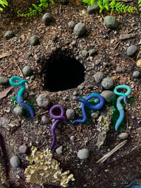 Soil Summoning (Iridescent worms)