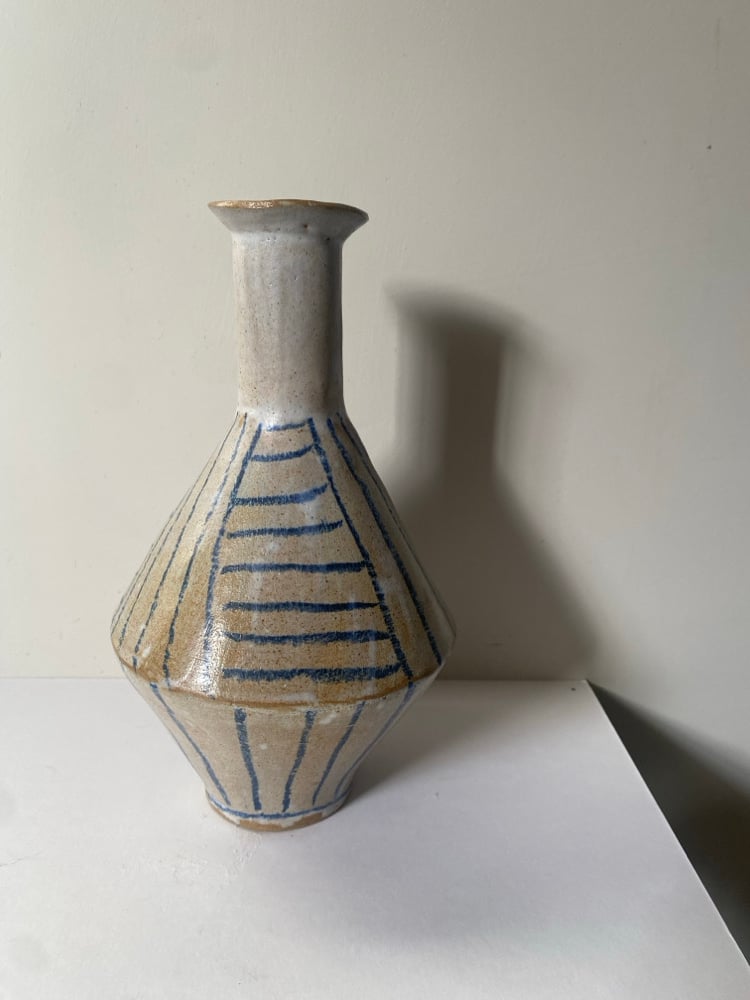 Yield Vase (lines)
