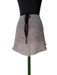 Image 4 of Grey little flowers 