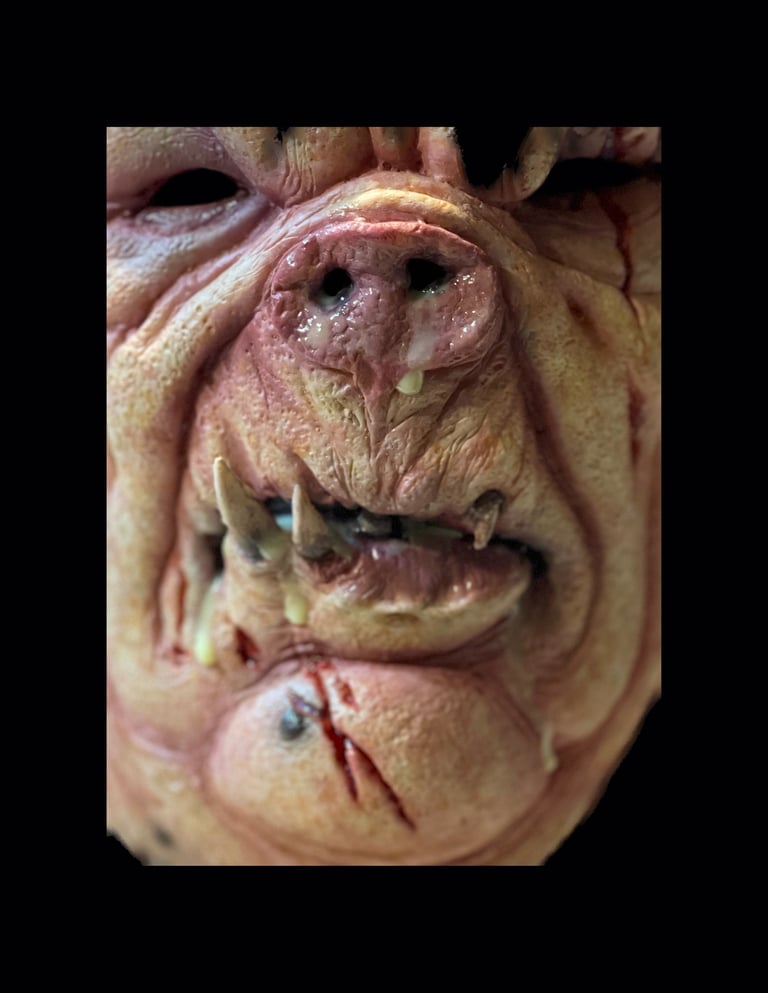 Boaris the Butcher - wearable latex full mask Image 4