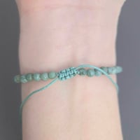 Image 4 of Bracelet ajustable jaspe vert sur cordon 