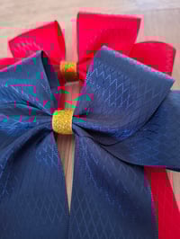 Image 4 of Diamond embossed 5" bow