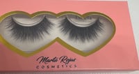 Image 2 of Lashes Estrella 