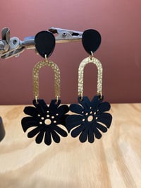 Image 2 of Preston Earring