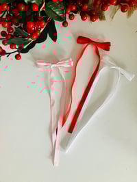 Image 1 of Long ribbon bow 