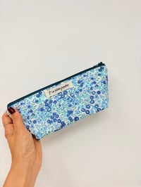 Image 1 of Trousse L'ÉCOLIÈRE Liberty Witlshire cristal