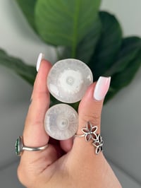 Image 2 of SOLAR QUARTZ MINI FLAT STONES