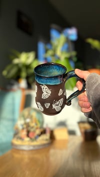Image 1 of Butterfly mug 02