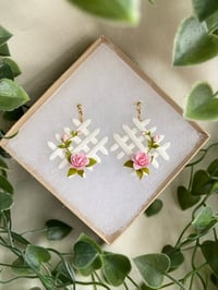 (PRE-ORDER) “Secret Garden” rose fence🩷 