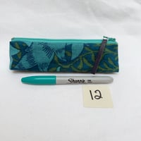 Image 2 of William Morris Standing Pouch No.12