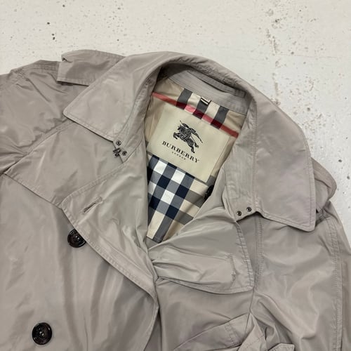 Image of Burberry Double Breasted Nylon Trench, Size Medium