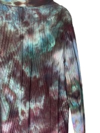 Image 12 of M Sweater Cardigan w/ Pockets in Dark Watercolor Snow Dye