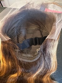 Image 3 of 26 inch highlight wig body wave