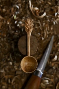 Image 4 of Oak Leaf Handle Scoop- 