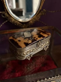 Image 6 of Incroyable petit coffret Napoléon III, laiton, argent et écaille de tortue, XIXÈME siècle 
