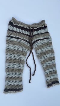 Image 3 of luckybug capris