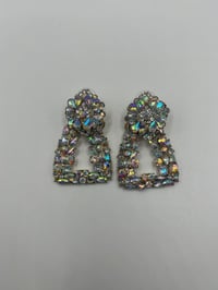 Flower crystal stud 