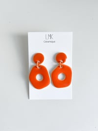 Paire de boucles d'oreilles céramique ABSTRA PERCA GM orange 