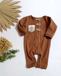 Image 1 of Baby photo session onesie | Conrad | 0-3 months | camel brown