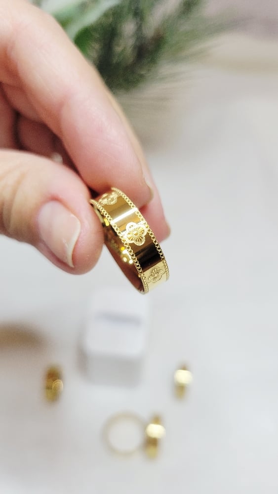 Image of Four Leaf Clover Ring