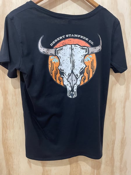 Image of DESERT STAMPEDE Co. ladies Bull Tee_S