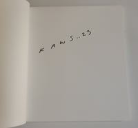 Image 2 of Kaws par Phaidon