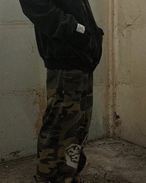 Image of ÒLĮNE - Òde Cargò Camò Pants (Camo)