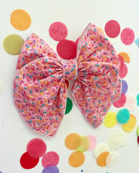 Image 2 of The Betty Bow | Sprinkles 