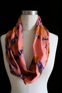 Image of Circular Scarf, Coral "Magmatic Earthquake" Pattern