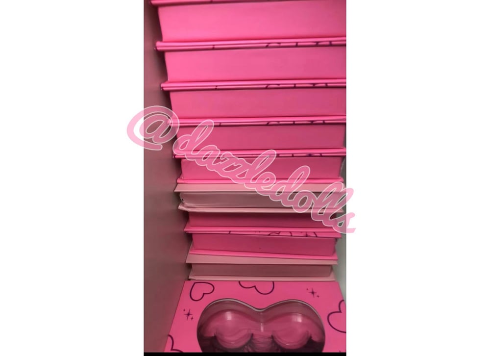 Image of Hotpink coloured lashes-love heart box