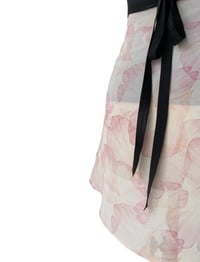 Image 2 of  Ginko petals