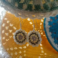 Image 5 of Dainty Doilies