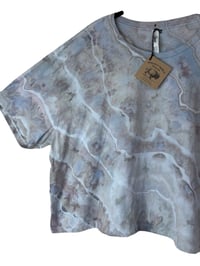 Image 4 of 3XL Crop Tee in Muted Sandstone Geode Ice Dye