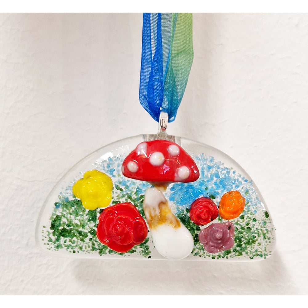 Image of Fused Glass Mini Toadstool and Rose Rainbow 