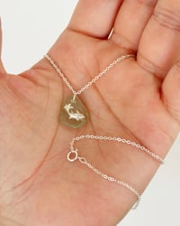 Image 4 of Koi y cristal de mar | Plata esterlina