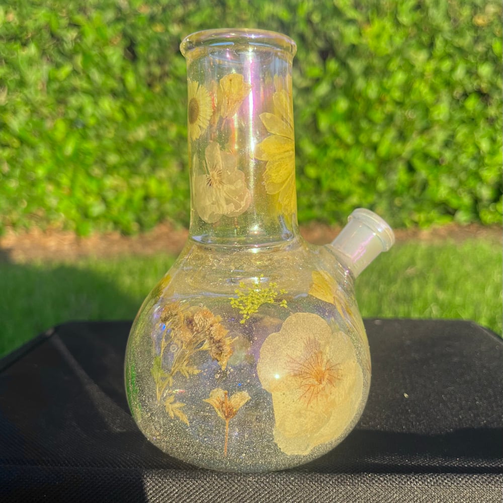 Image of citrine & yellow flowers holographic 6”